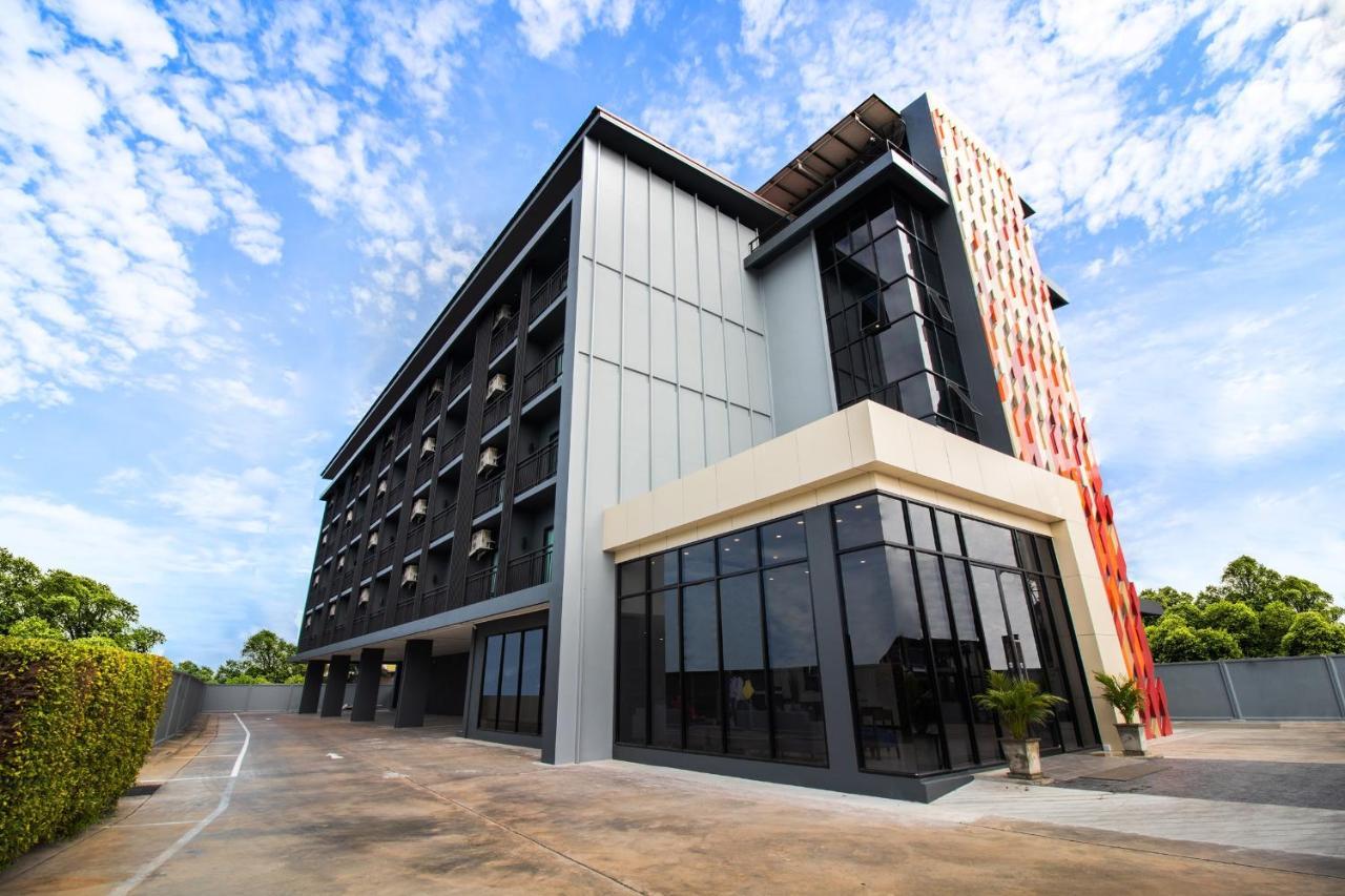 Fortune D Hotel Phitsanulok Εξωτερικό φωτογραφία